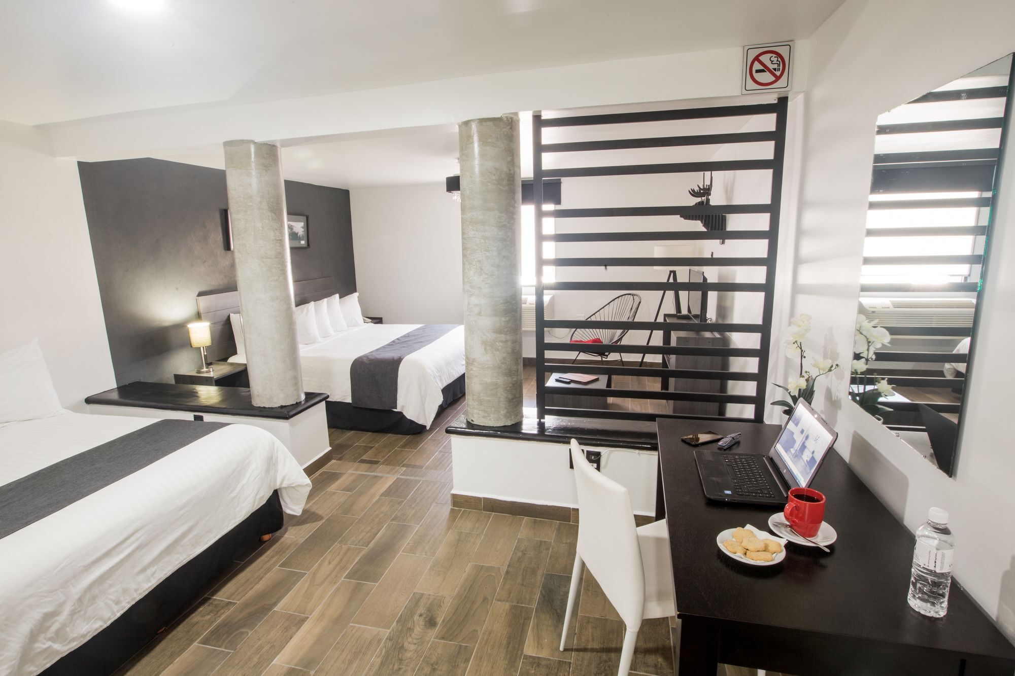 VN Hotel Monterrey Buitenkant foto