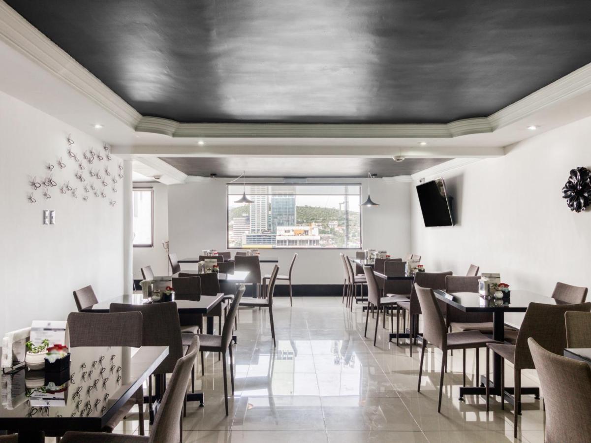 VN Hotel Monterrey Buitenkant foto